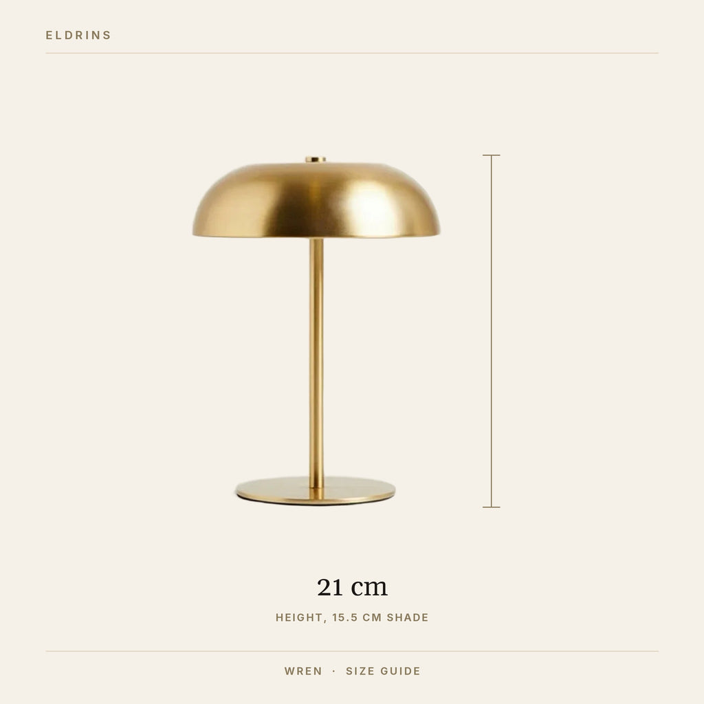 Wren size guide, 21 cm high with a 15.5 cm shade